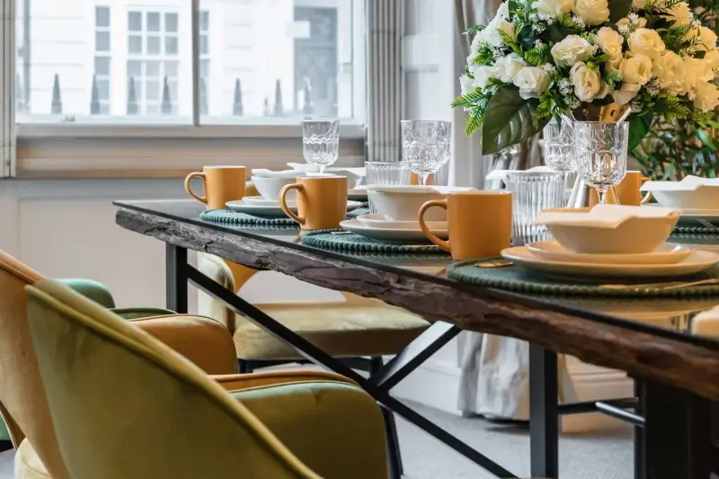 Chic Urban Haven in Mayfair